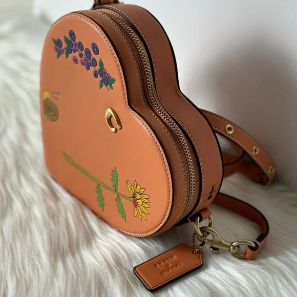 NWT💃Coach Coach X Observed By Us Heart Crossbody Bag - Picture 2 of 15